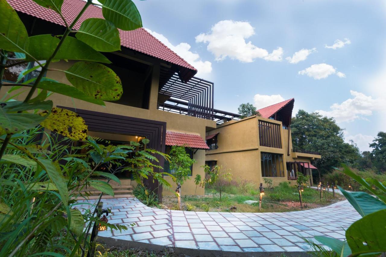 Vannraj Resort And Spa Khawāsa Екстериор снимка